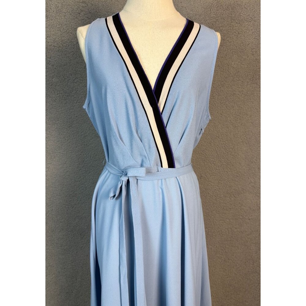 Beige By Eci Women's V-Neck Sleeveless Midi Dress Blue Size 8 Pre-Owned - Picture 2 of 8